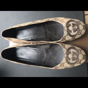 Gucci GG Canvas Flats